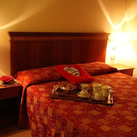 Hotel Il Borghetto Bariano المظهر الخارجي الصورة