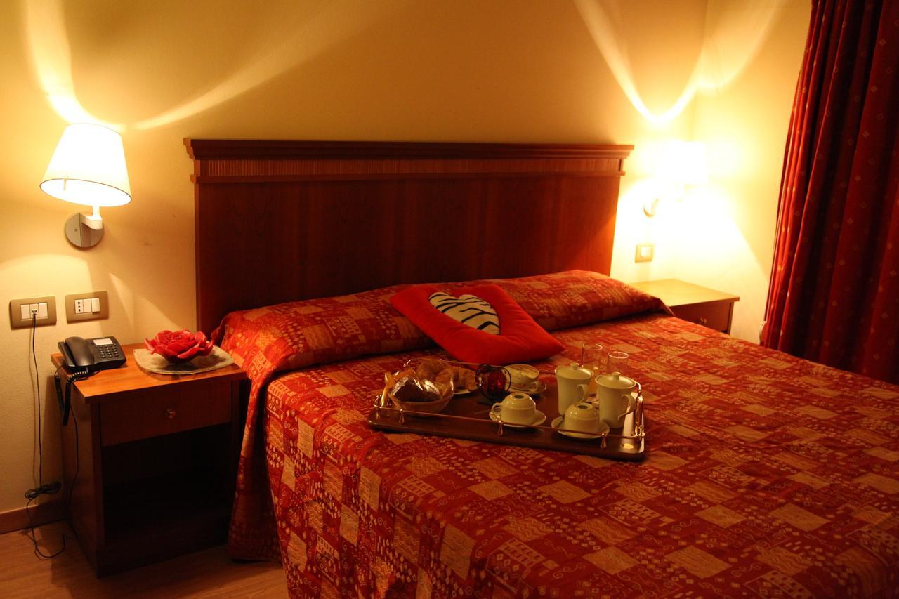 Hotel Il Borghetto Bariano المظهر الخارجي الصورة