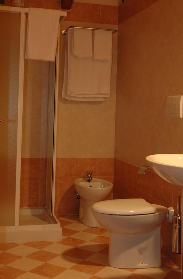Hotel Il Borghetto Bariano المظهر الخارجي الصورة