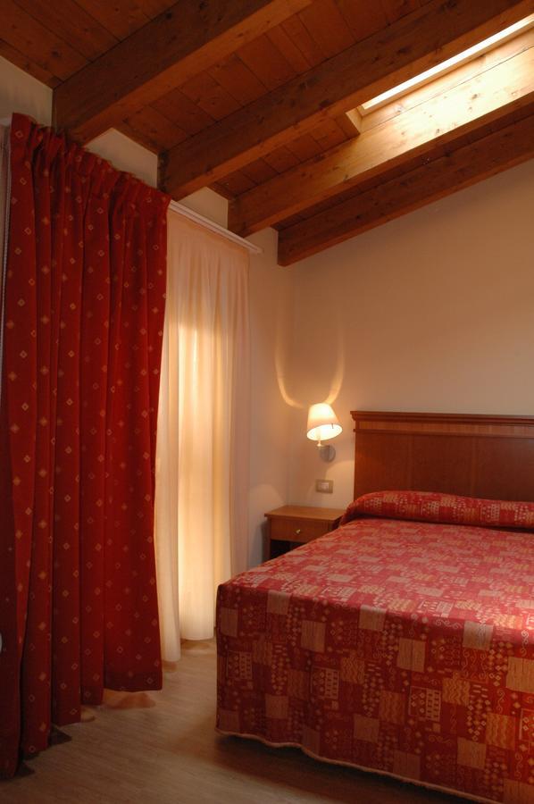 Hotel Il Borghetto Bariano المظهر الخارجي الصورة