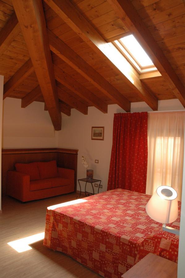 Hotel Il Borghetto Bariano المظهر الخارجي الصورة
