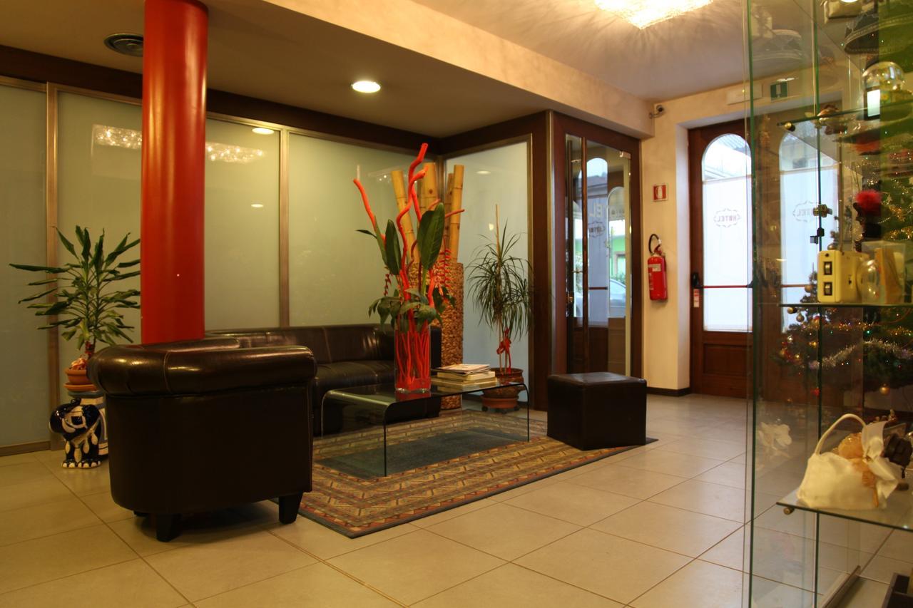 Hotel Il Borghetto Bariano المظهر الخارجي الصورة