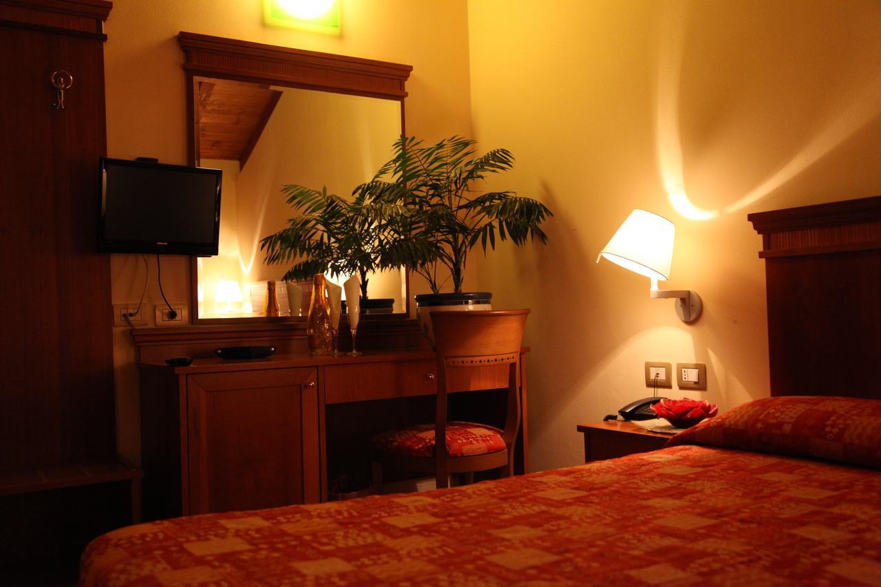 Hotel Il Borghetto Bariano المظهر الخارجي الصورة